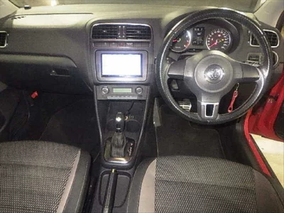 Volkswagen CROSS POLO