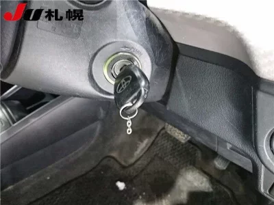 Toyota COROLLA AXIO  с аукциона в Японии