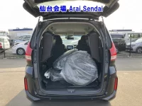 Honda FREED лот № 41013 оценка 4  с аукциона в Японии 4