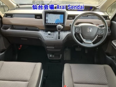 Honda FREED  с аукциона в Японии