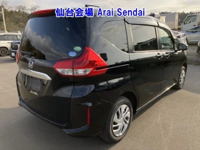 Honda FREED  с аукциона в Японии