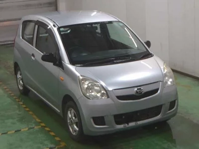 Daihatsu MIRA  с аукциона в Японии