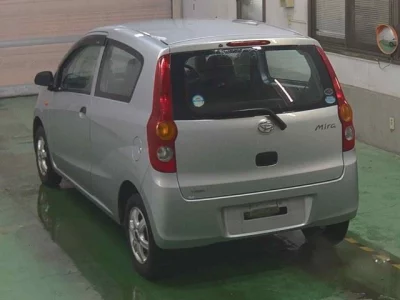 Daihatsu MIRA  с аукциона в Японии