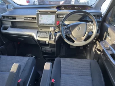 Honda STEP WAGON  с аукциона в Японии