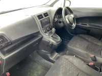 Toyota RACTIS лот № 11008 оценка 3  с аукциона в Японии 2