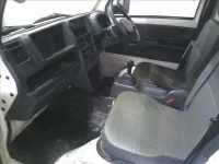 Nissan CLIPPER TRUCK лот № 6112 оценка 3  с аукциона в Японии 2