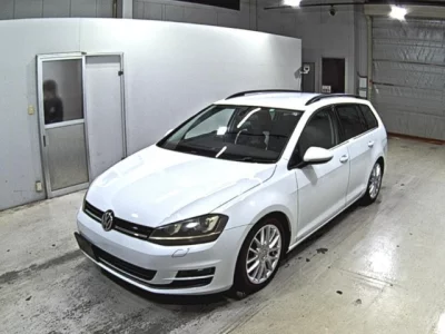 Volkswagen GOLF VARIANT