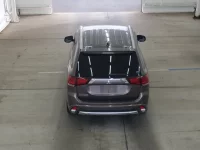 Mitsubishi OUTLANDER PHEV лот № 3519 оценка 3.5  с аукциона в Японии 2
