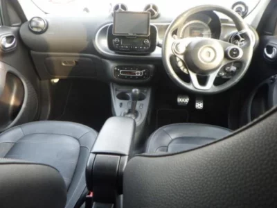 Smart FORFOUR  с аукциона в Японии