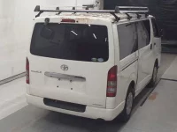 Toyota REGIUS ACE VAN лот № 4050 оценка R  с аукциона в Японии 4