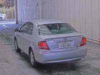Toyota COROLLA AXIO лот № 6051 оценка 3  с аукциона в Японии 1