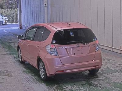 Honda FIT  с аукциона в Японии