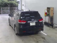 Toyota WISH лот № 121 оценка 3  с аукциона в Японии 1