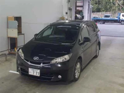 Toyota WISH  с аукциона в Японии