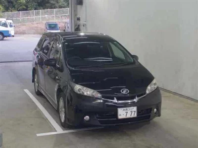 Toyota WISH  с аукциона в Японии