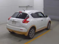 Nissan JUKE лот № 7028 оценка 4  с аукциона в Японии 3