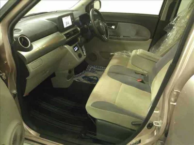 Daihatsu Cast  с аукциона в Японии