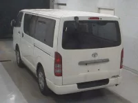 Toyota HIACE VAN лот № 4060 оценка R  с аукциона в Японии 1