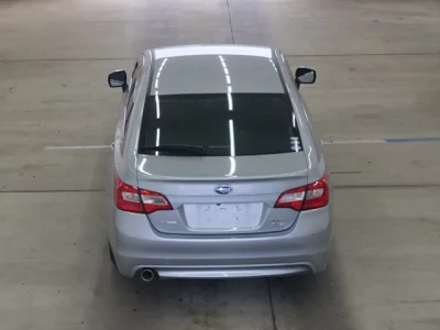 Subaru LEGACY B4  с аукциона в Японии