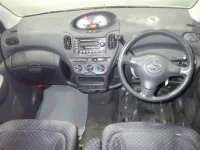 Toyota FUNCARGO лот № 77 оценка 3  с аукциона в Японии 2