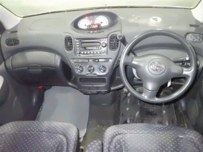 Toyota FUNCARGO  с аукциона в Японии