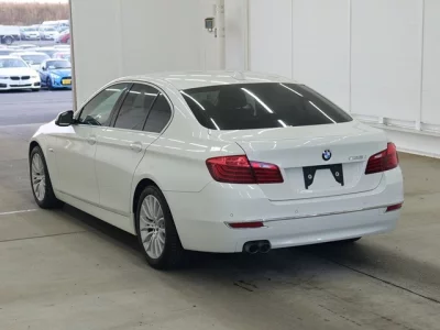 BMW 5-Series  с аукциона в Японии