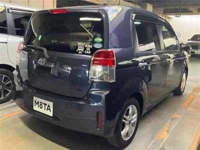 Toyota SPADE  с аукциона в Японии