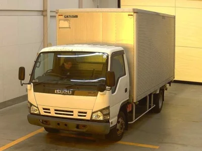 Isuzu ELF  с аукциона в Японии