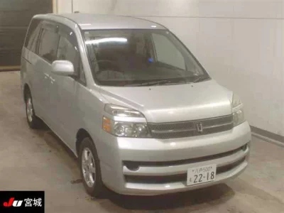 Toyota VOXY  с аукциона в Японии