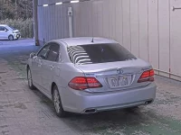 Toyota CROWN лот № 6108 оценка RA  с аукциона в Японии 1