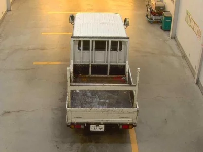 Mazda TITAN  с аукциона в Японии