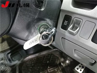 Toyota NOAH  с аукциона в Японии