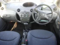 Toyota VITZ лот № 2115 оценка 3.5  с аукциона в Японии 2