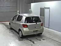 Toyota VITZ лот № 2115 оценка 3.5  с аукциона в Японии 1