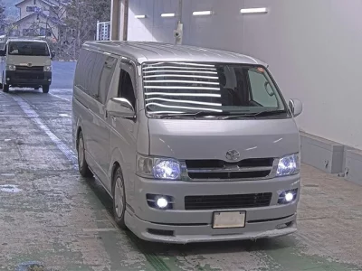 Toyota HIACE VAN