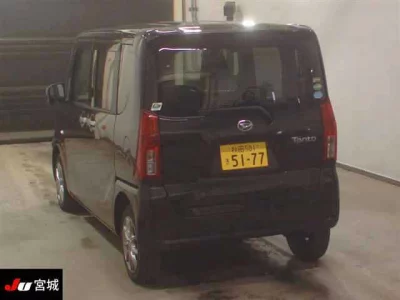 Daihatsu TANTO  с аукциона в Японии