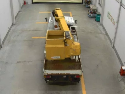 Isuzu ELF  с аукциона в Японии