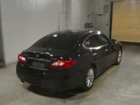 Nissan FUGA лот № 4106 оценка 3.5  с аукциона в Японии 4