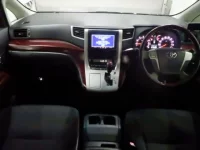 Toyota ALPHARD лот № 118 оценка 3.5  с аукциона в Японии 2