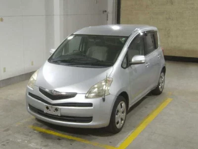 Toyota RACTIS  с аукциона в Японии