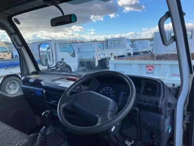 Isuzu ELF  с аукциона в Японии