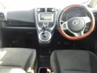 Toyota RACTIS лот № 2134 оценка 3.5  с аукциона в Японии 2