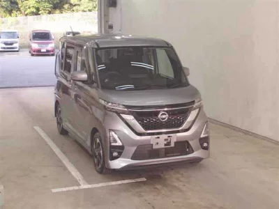 Nissan ROOX  с аукциона в Японии