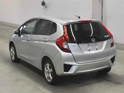 Honda FIT  с аукциона в Японии