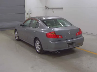 Nissan SKYLINE  с аукциона в Японии