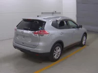 Nissan X-TRAIL лот № 8519 оценка R  с аукциона в Японии 3
