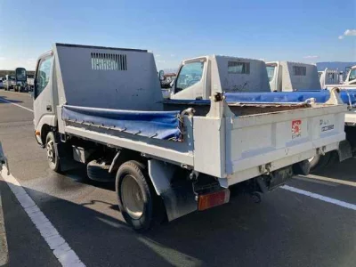 Hino DUTRO  с аукциона в Японии