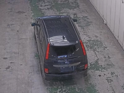 Toyota ISIS  с аукциона в Японии