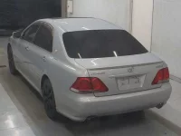 Toyota CROWN лот № 5025 оценка R  с аукциона в Японии 1