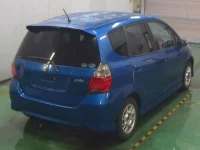 Honda FIT лот № 136 оценка 3.5  с аукциона в Японии 6